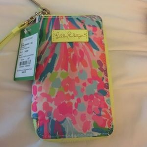 Lilly wristlet